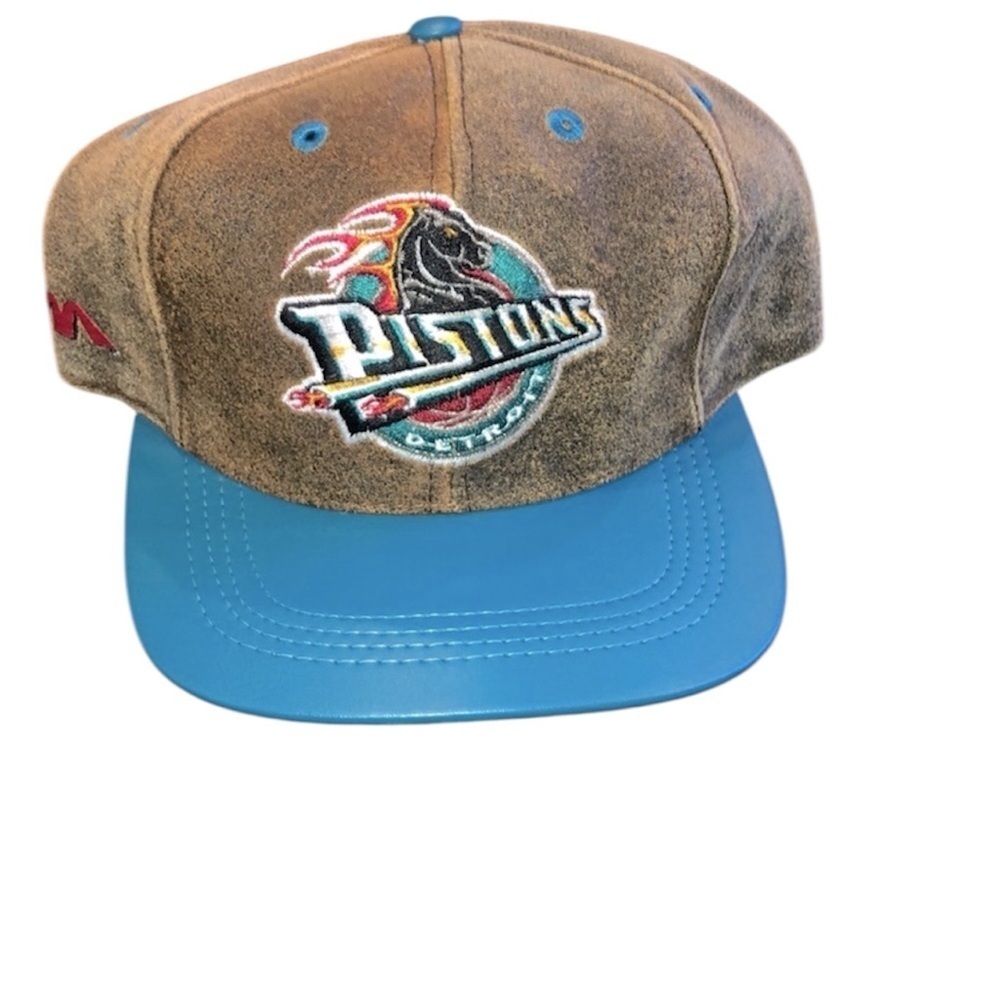 Detroit Pistons leather SnapBack hat new vintage deadstock